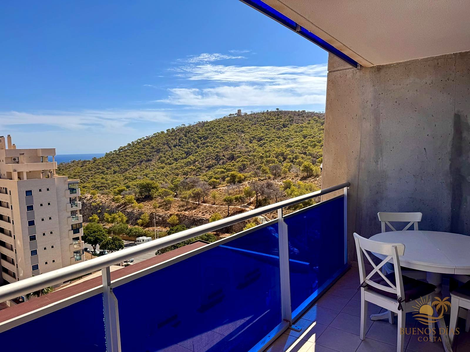 Sea-View Apartment with Blue Glass Balcony, Pool, Garage and Storage – Cala de Villajoyosa