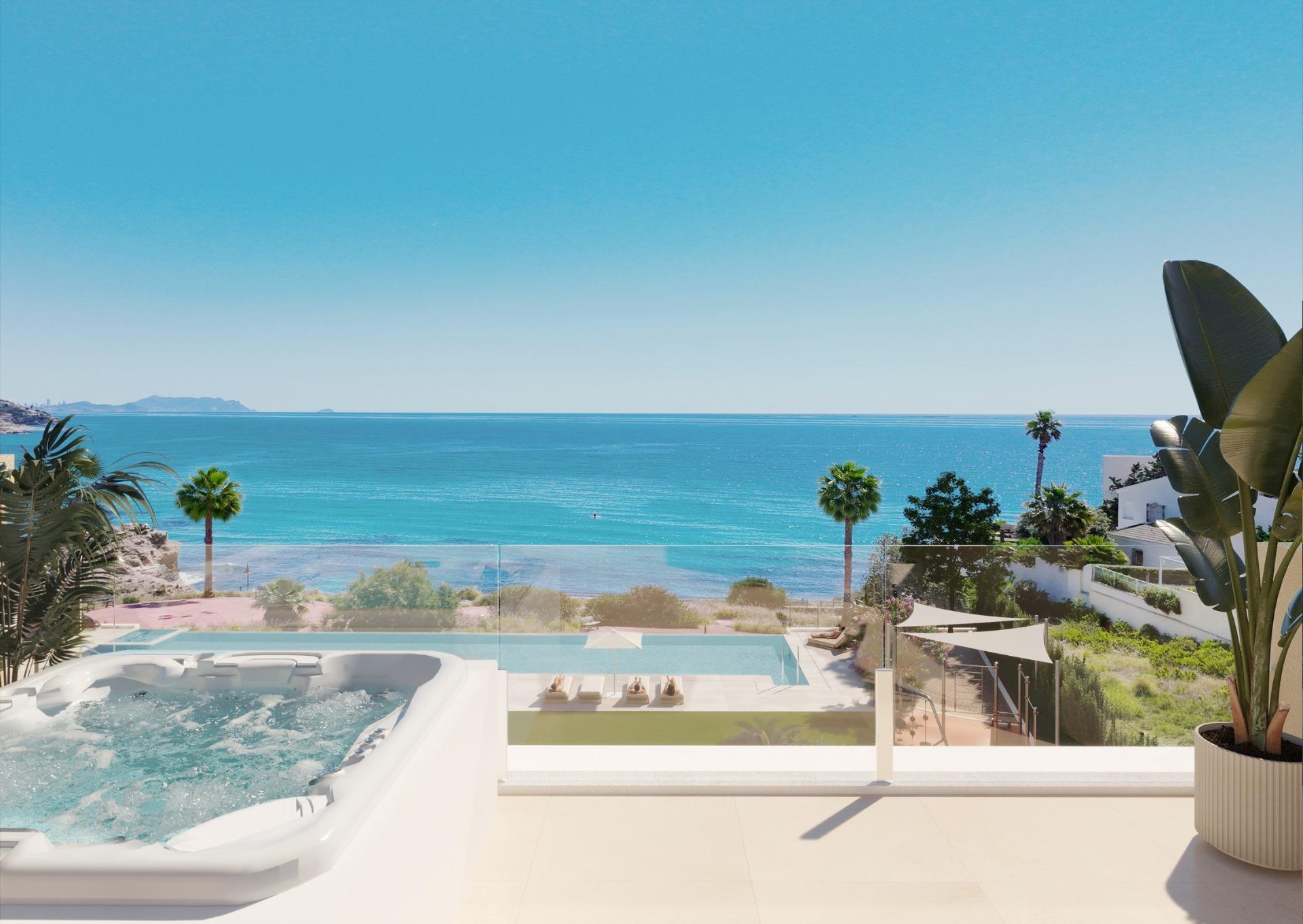 Case exclusive pe prima linie de plajă în El Campello, Costa Blanca