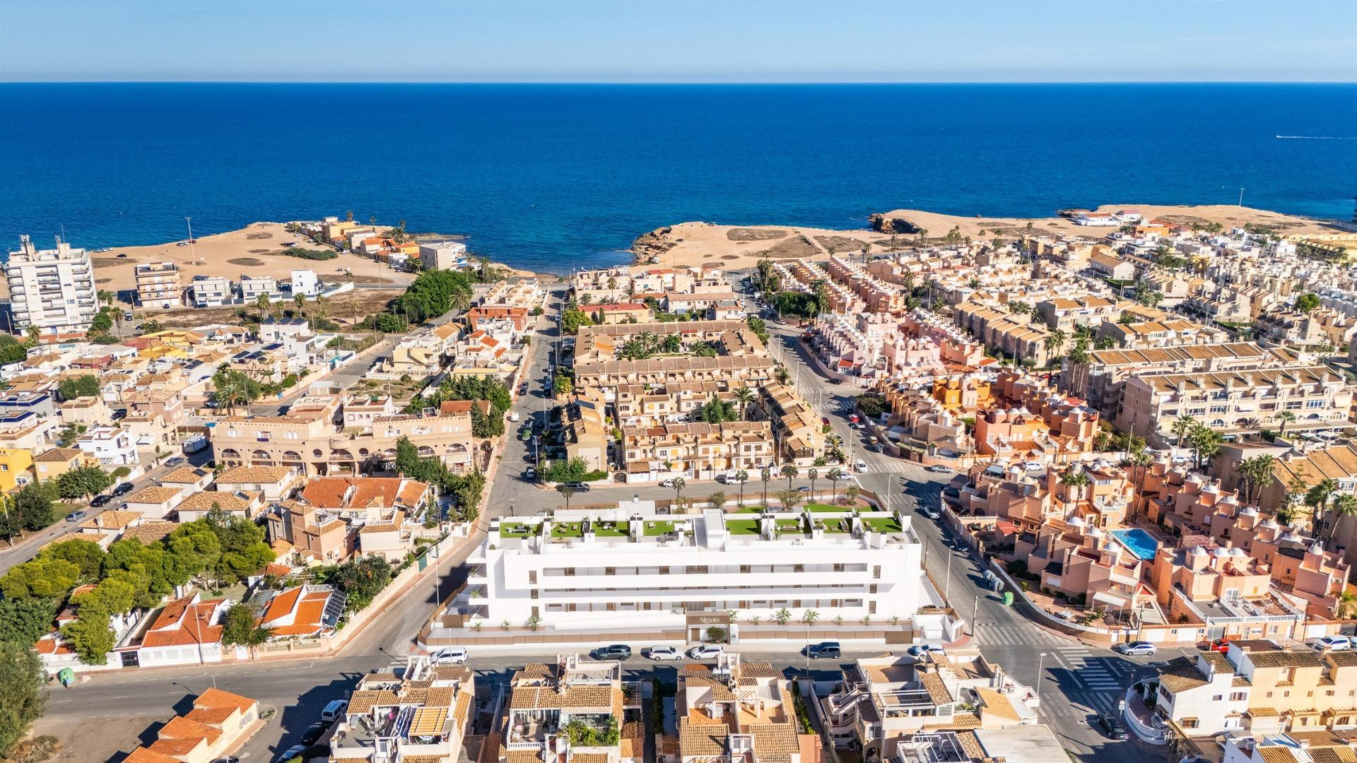 Neubau-Ferienwohnungen mit Touristenlizenz, 300 m vom Strand in Torrevieja entfernt