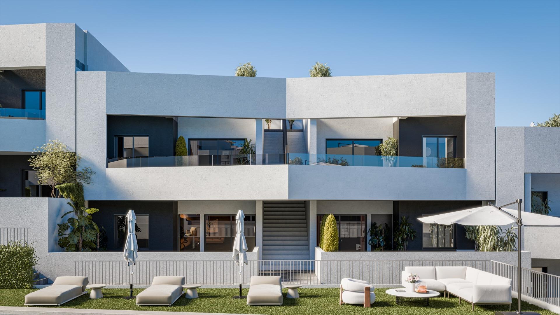 Bungalows neufs à San Miguel de Salinas avec 2 piscines communautaires