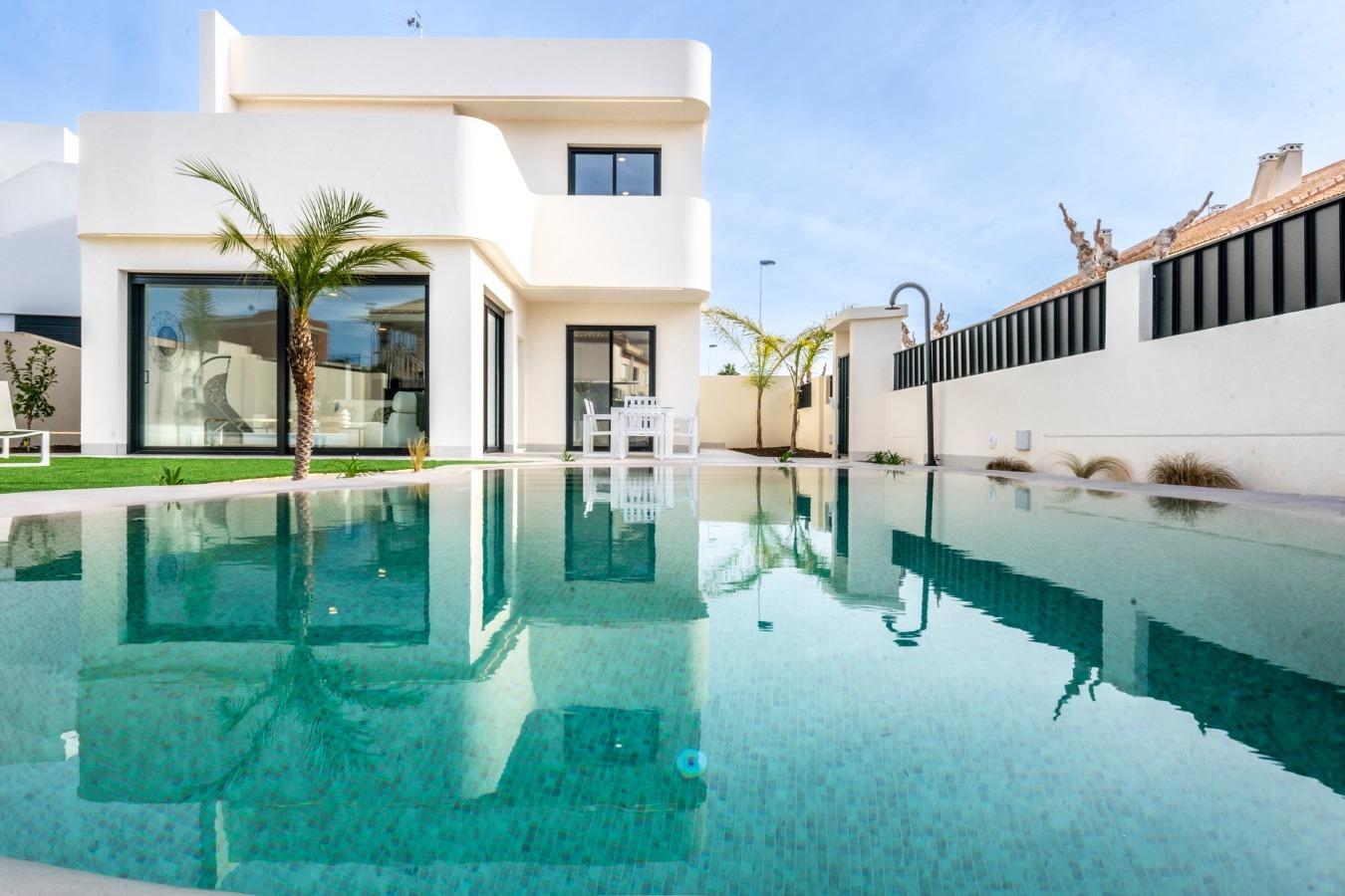 Vile noi, independente, cu piscină privată în Roldán, Torre-Pacheco