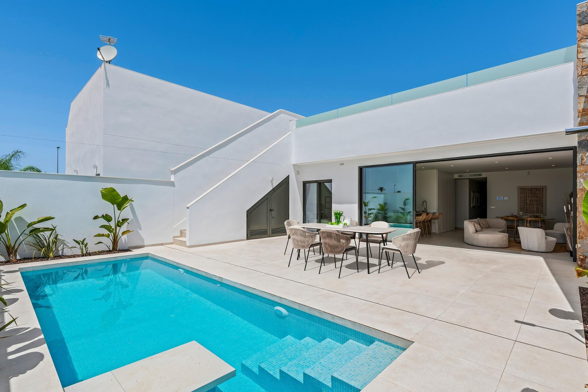 Neubau-Villen in der Nähe von Serena Golf in Los Alcazares