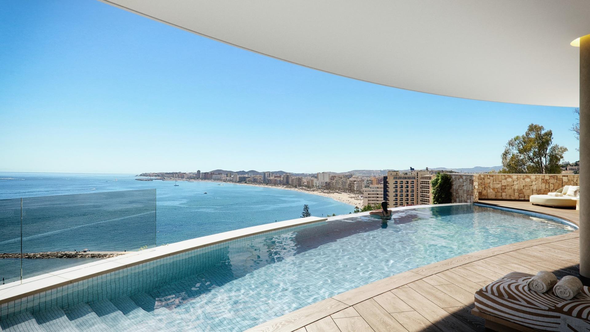 Apartamentos de lujo con vistas al mar a 100 m de la playa en Carvajal, Fuengirola