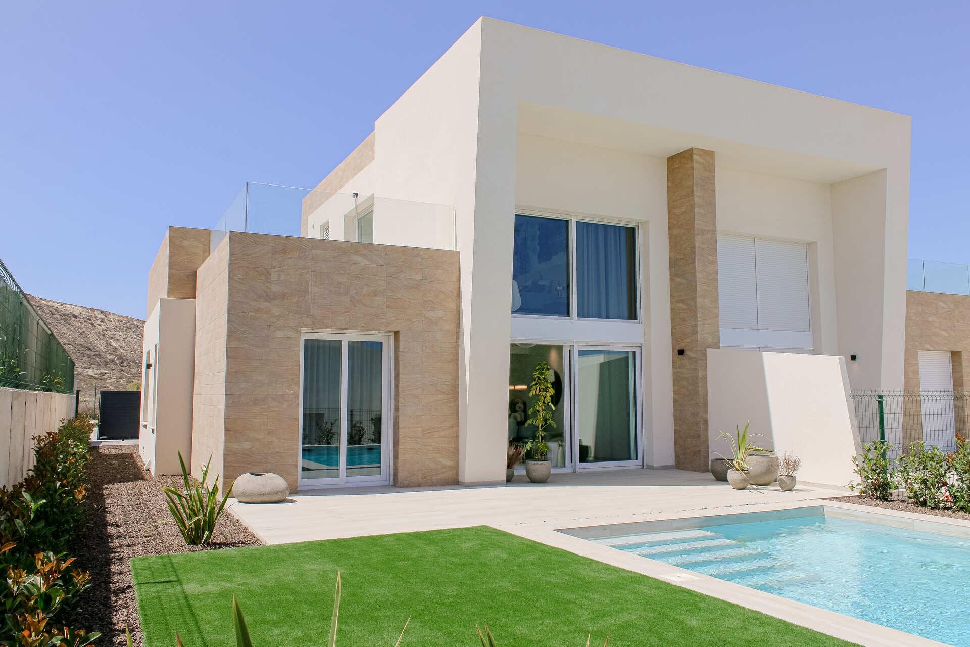 Neubau-Doppelhaushälften mit privatem Pool im La Finca Golf Resort, Algorfa