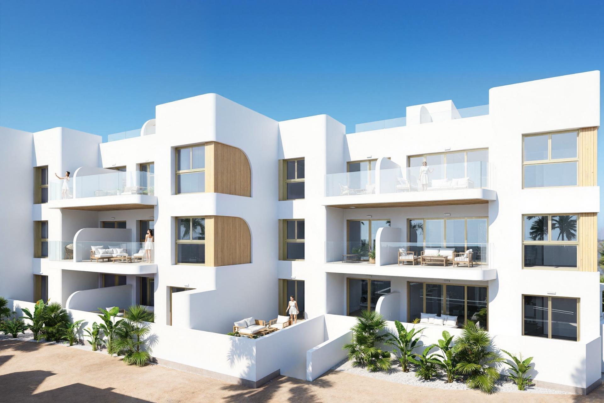 Complejo residencial de nueva construcción en Los Alcázares, en primera línea del campo de golf Serena