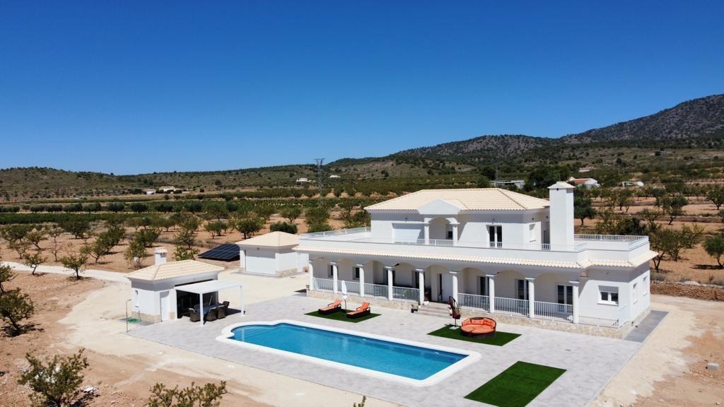 VILLAS NEUVES A PINOSO