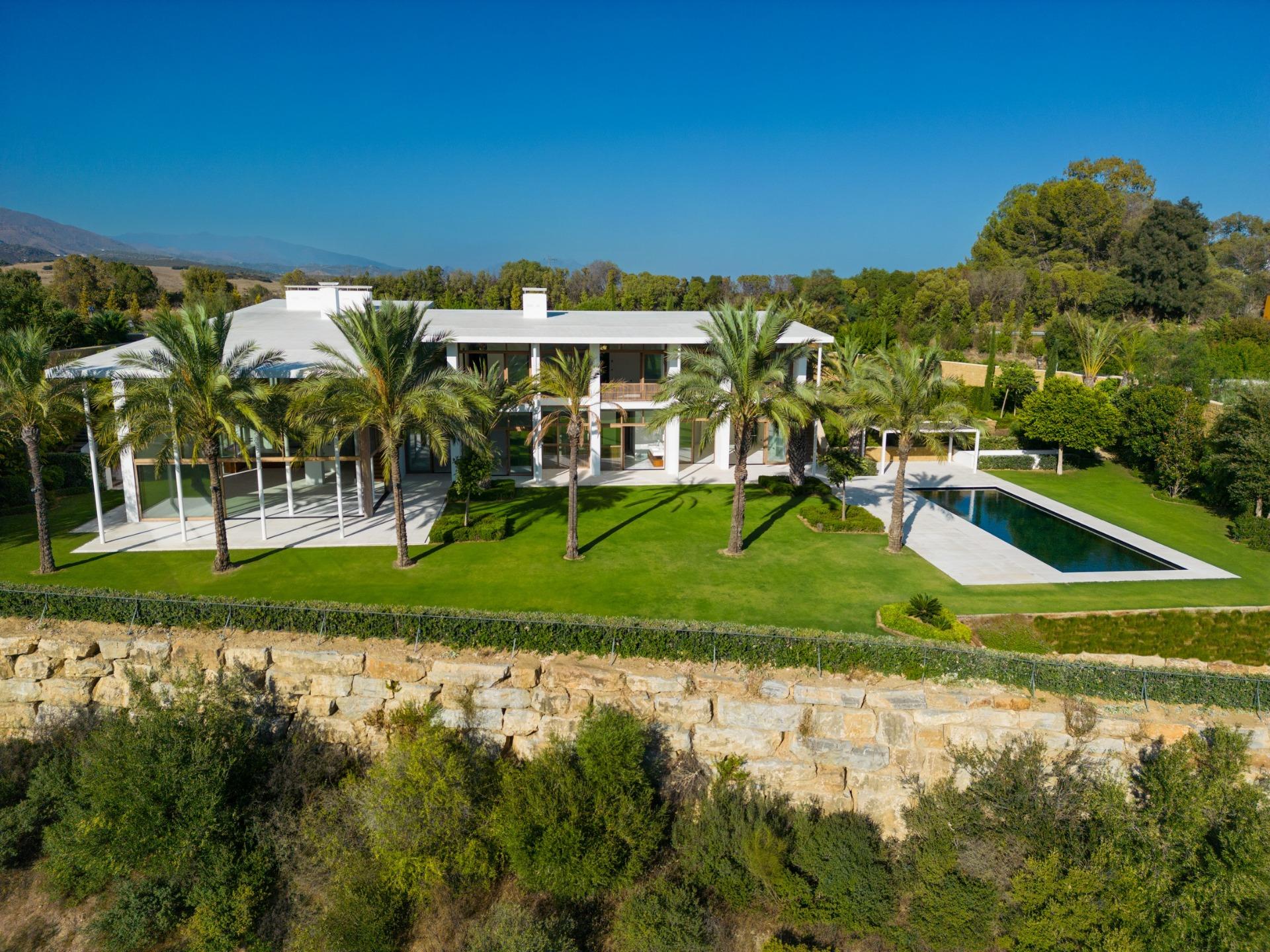 NEUBAU EINER EXKLUSIVEN LUXUSVILLA IN DER FINCA CORTESÍN, CASARES