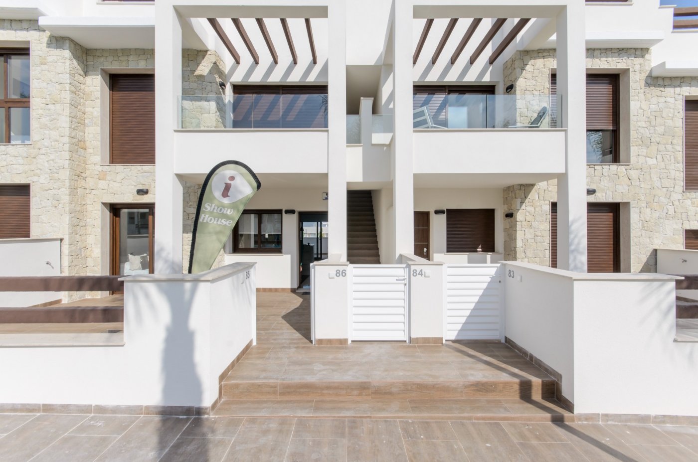 NEUBAU EINER WOHNANLAGE MIT BUNGALOW-WOHNUNGEN IN LOS BALCONES, TORREVIEJA