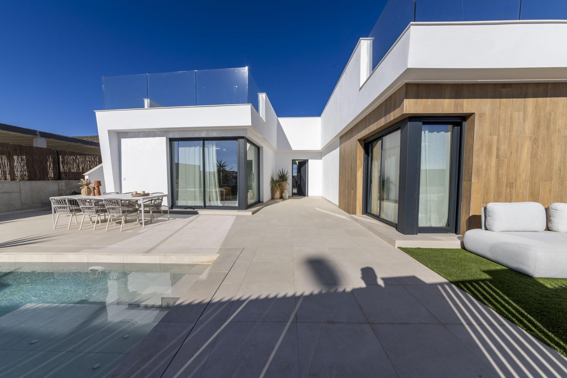 NEUBAU EINSTÖCKIGER VILLEN IM ALTAONA GOLF RESORT, MURCIA