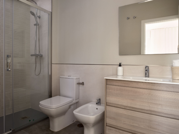 18. BAÑO EN SUITE 1