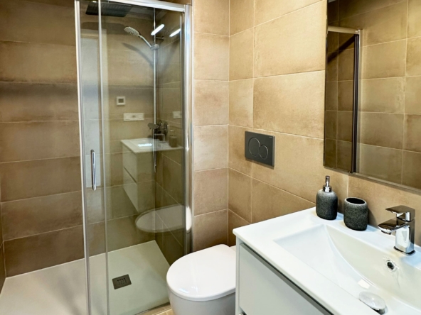 31. ATENAS I_Bathroom 3
