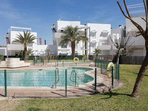 39. PISCINA FACHADA
