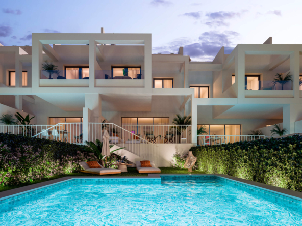 Golden_PiscinaNocturna_HD
